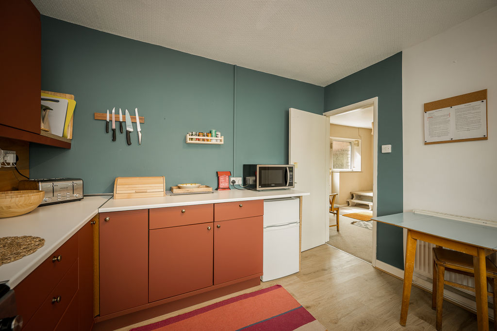 Cottage Kitchen- click for photo gallery